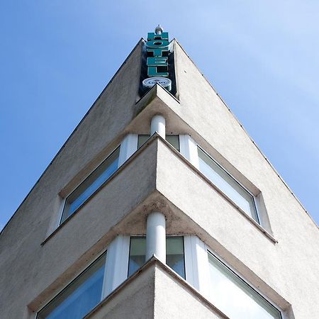 Hotel Jahnke Нойбранденбург Екстер'єр фото
