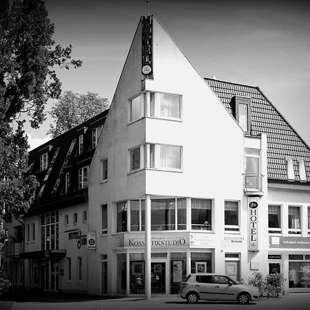 Hotel Jahnke Нойбранденбург Екстер'єр фото