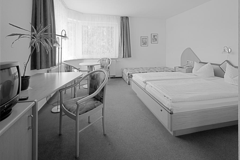 Hotel Jahnke Нойбранденбург Екстер'єр фото